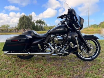 2016 Harley-Davidson Street Glide® Special - $13,499