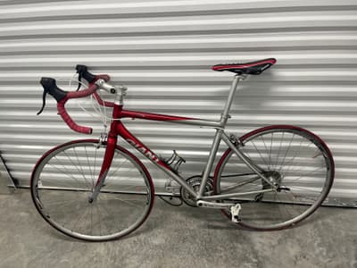 Bicicleta Giant Rueda 700 - Excelente Estado / Giant 700c Road & Hybrid Bike