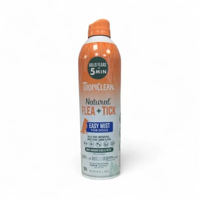 Spray natural antipulgas y antigarrapatas para perros