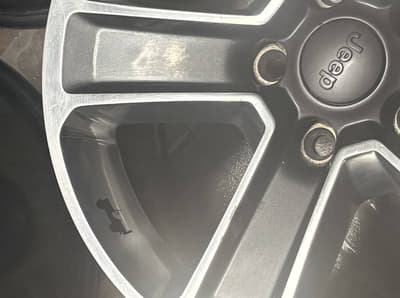 Llantas originales premium de 18 pulgadas para Jeep Wrangler