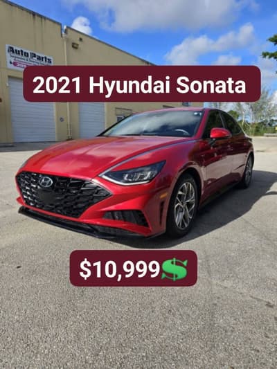 En venta carro Hyundai Sonata 2021 -  excelente estado